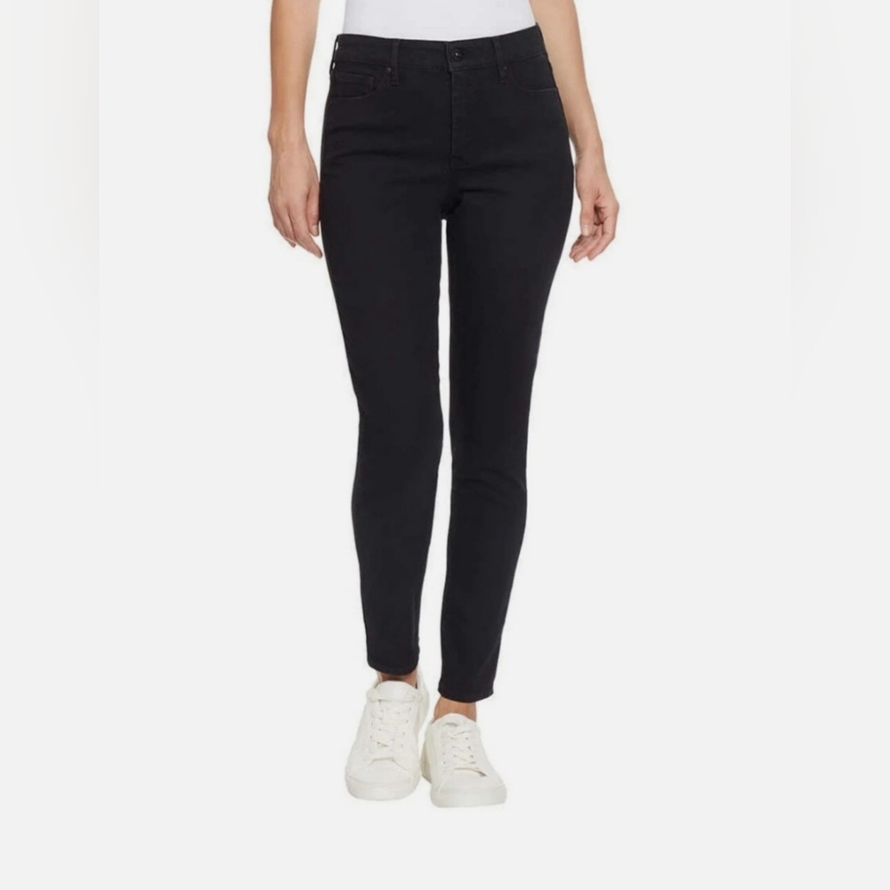 JESSICA SIMPSON Adored Curvy Ankle Jeans in Black. Size 10.